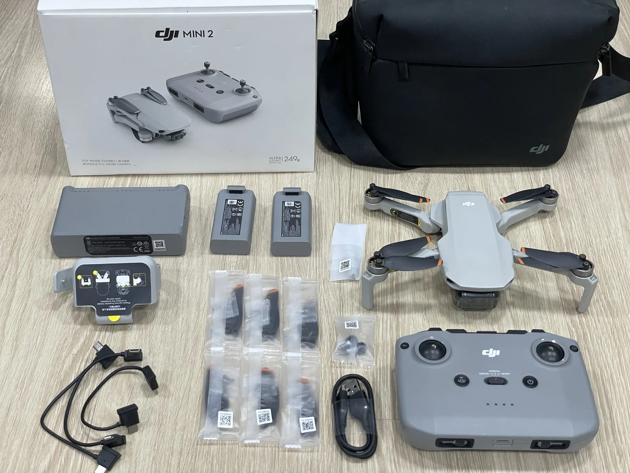 DJI Mini 2 Fly combo